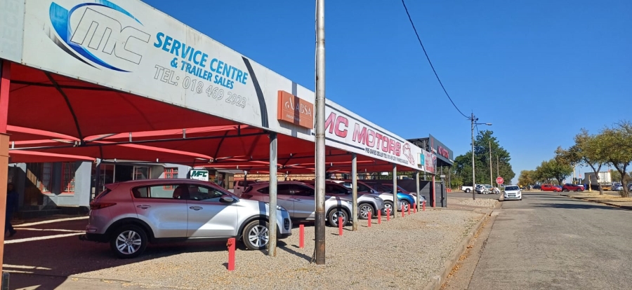 Commercial Property for Sale in Freemanville North West